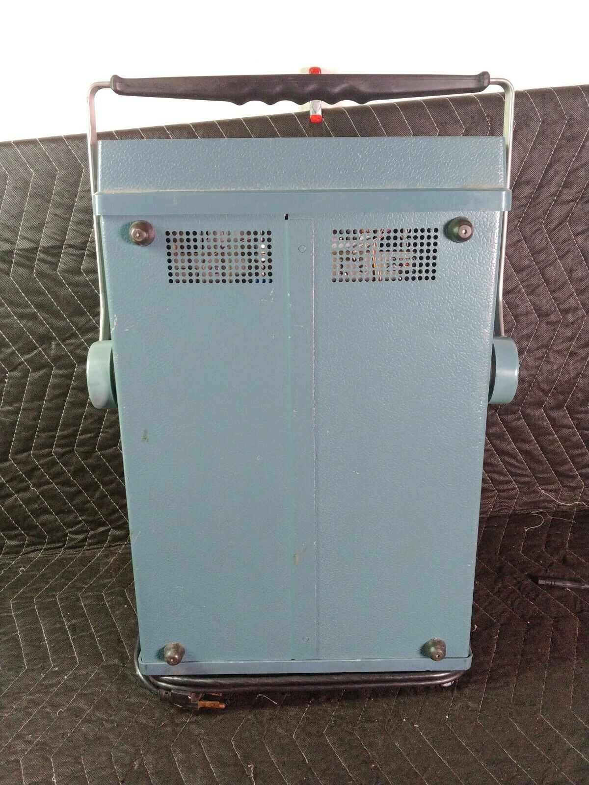 Tektronix 465 100 MHz, Dual-channel Oscilloscope w/ Probes and Manual