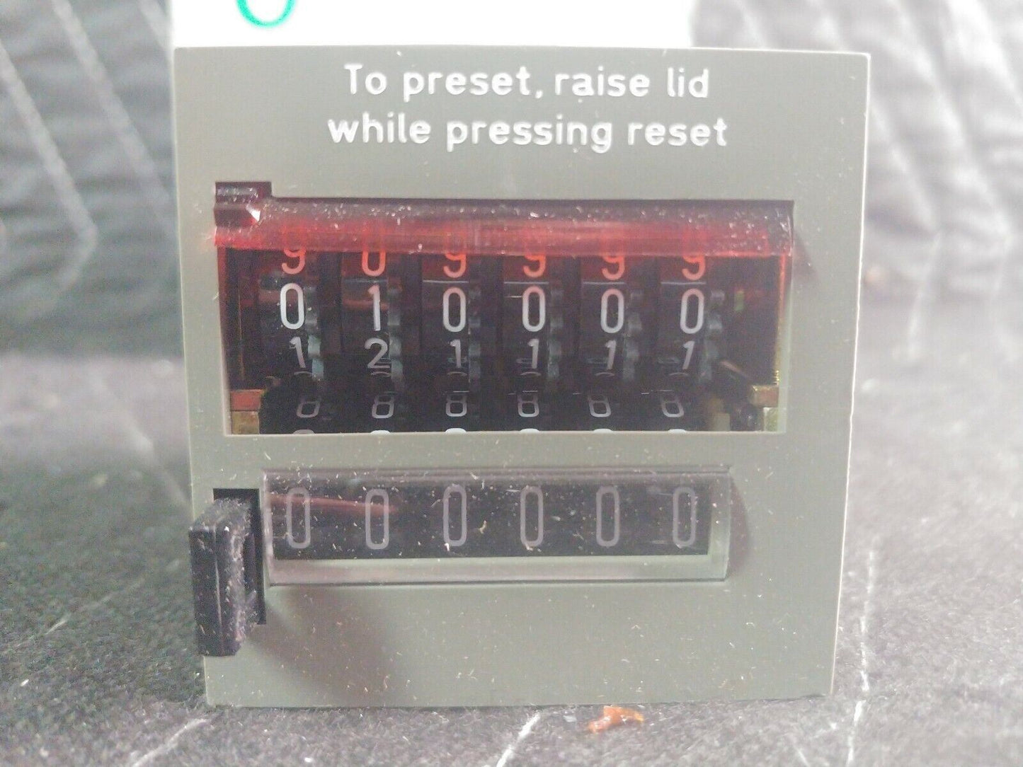 Hecon Electromechanical Counter 24VDC 3.75 W (G0-422-164-4)