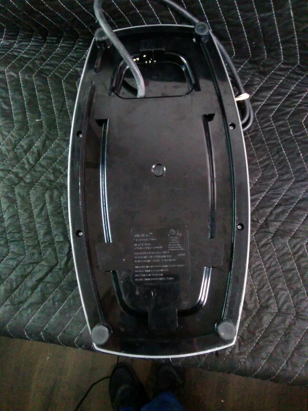 VillaWare Waffletone Gravity Belgian Waffle Maker UNO Rotating 2010