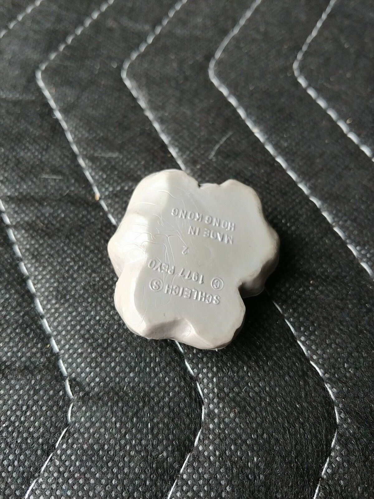 1977 Chain Gang Smurf Prisoner Axe Rock ONLY Schleich