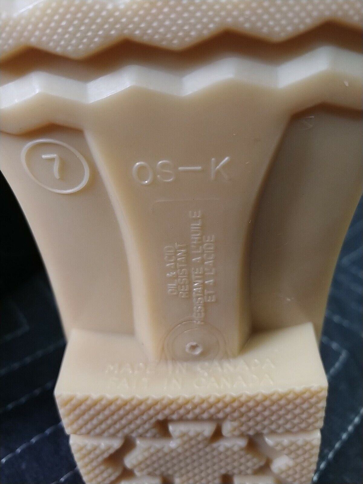 Woman's Baffin Technology Rubber Boots Size 7 Model OS-K