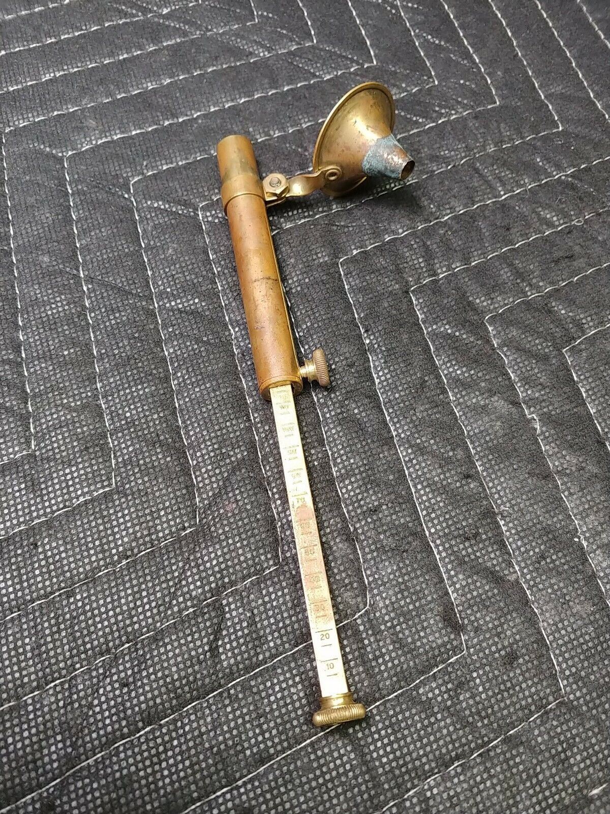 Vintage 120grain Brass Powder Measure & Vintage Universal Pattern Capper