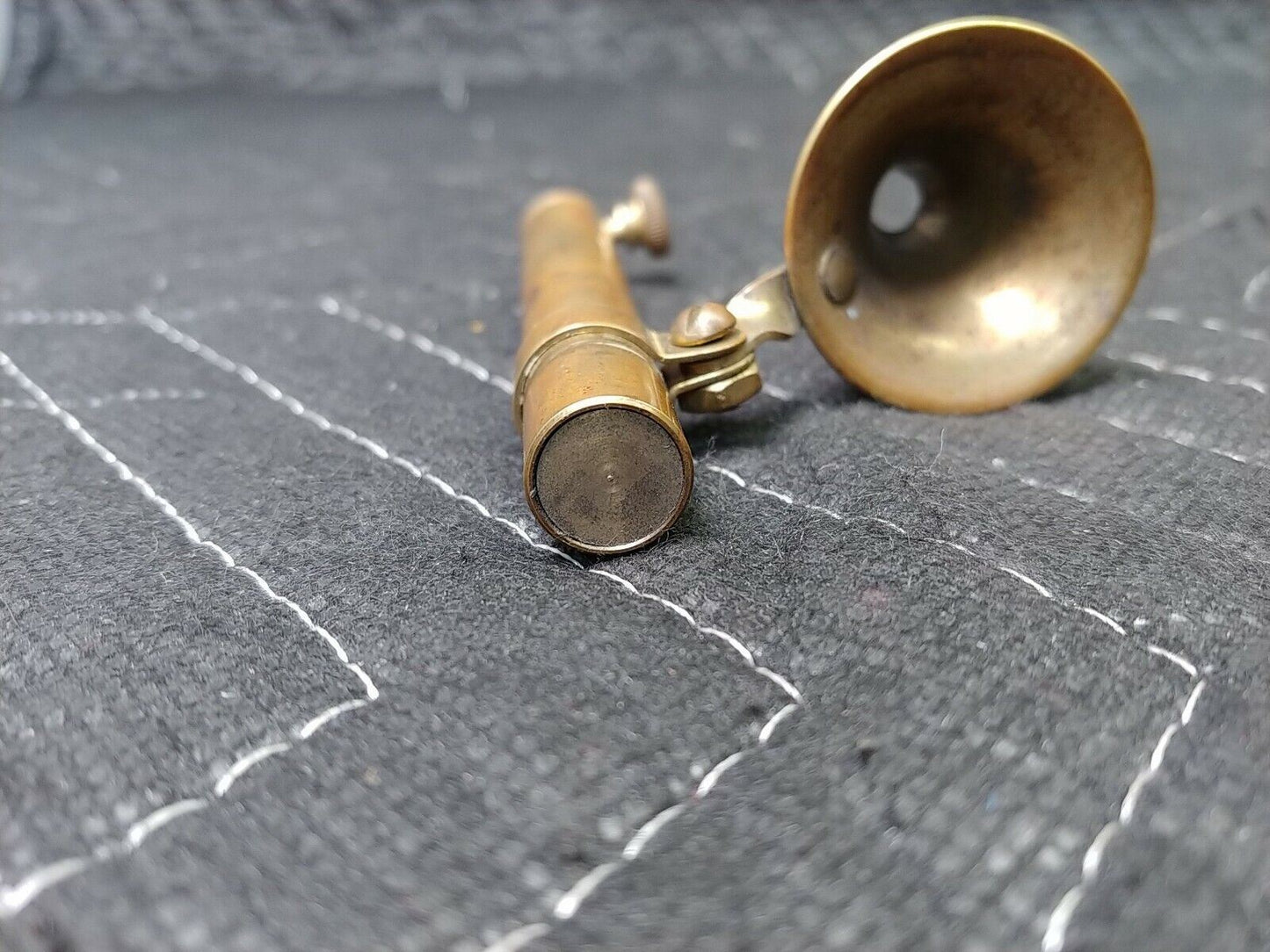 Vintage 120grain Brass Powder Measure & Vintage Universal Pattern Capper