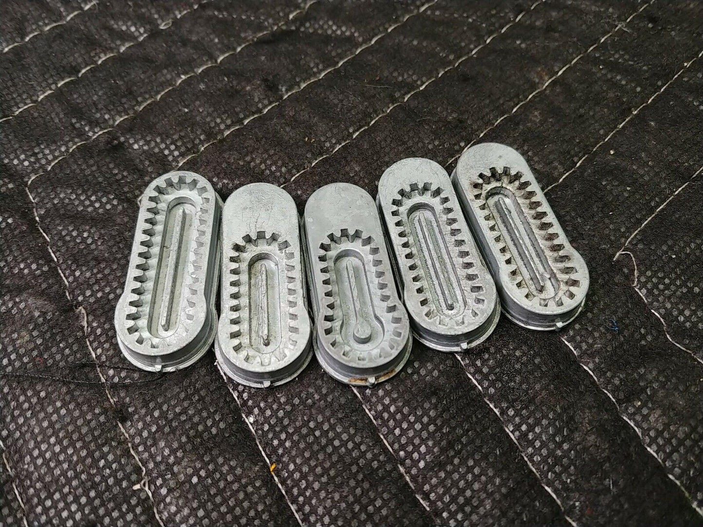 SINGER 160506 Buttonholer Templates AND Cover Plate Vintage 1948 W/Manual