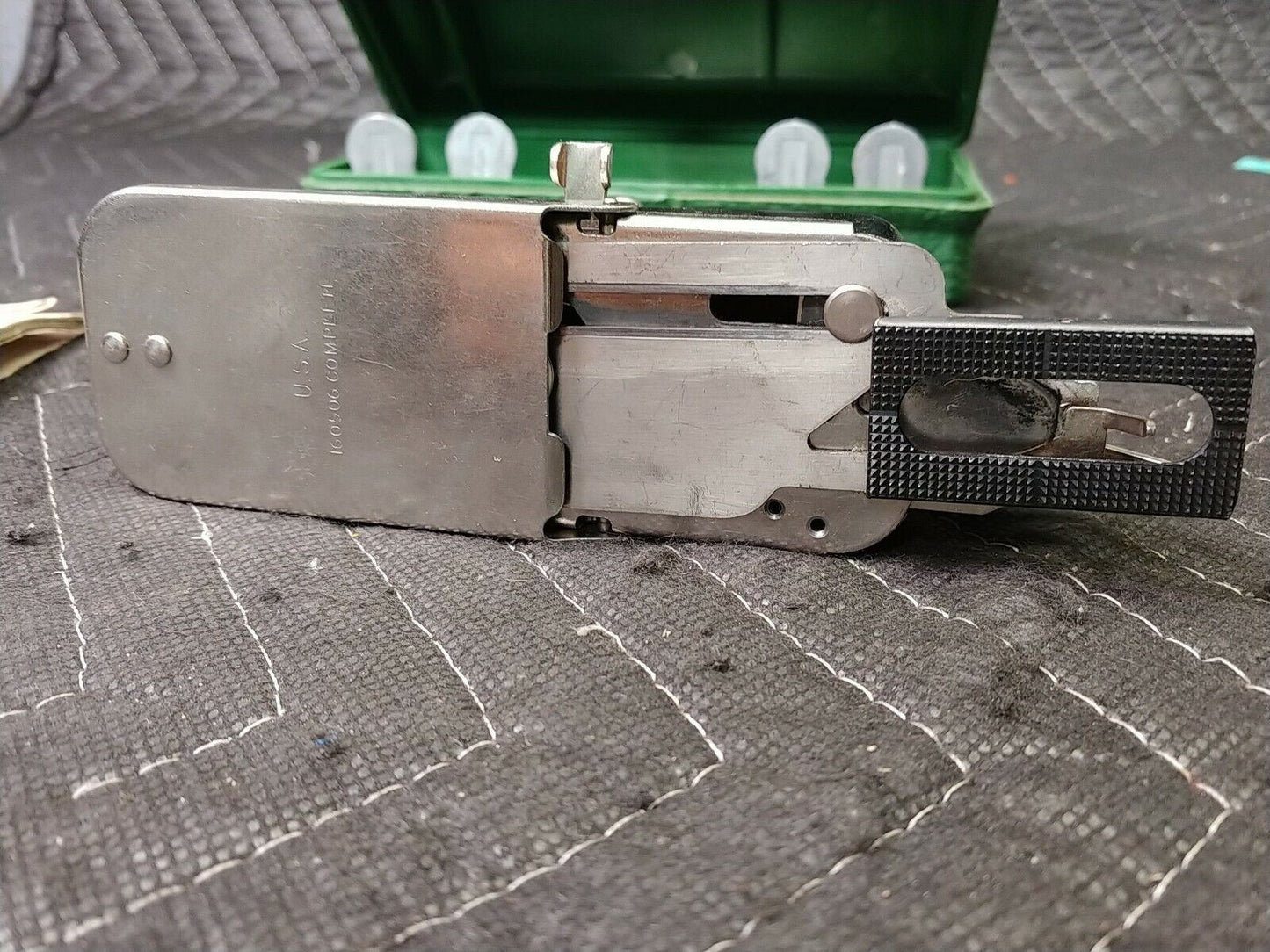 SINGER 160506 Buttonholer Templates AND Cover Plate Vintage 1948 W/Manual