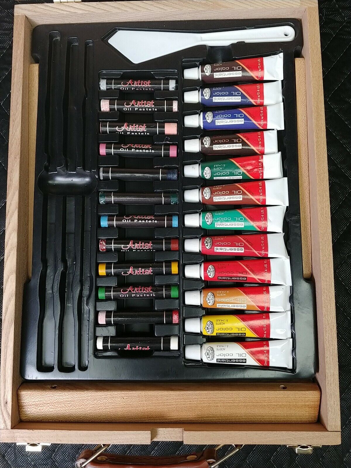 Royal & Langnickel 100+ Piece Sketching and Drawing Easel Artist Set Storage Box