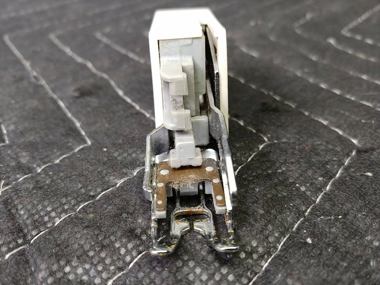 Vintage Singer C400 Smooth & Even Feed Sewing Machine Foot