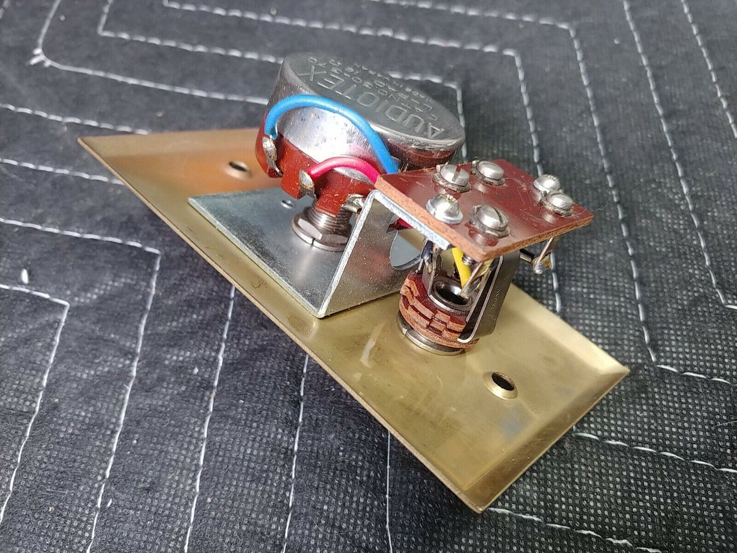 AudioTex Hi Fi Speaker Selector Control Speaker Brass Switch Vintage 30-370