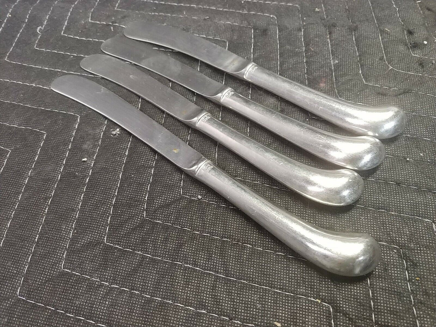 17 PIECES Supreme Cutlery / TOWLE 18/8 Stainless Flatware  SUPREME CUTLERY