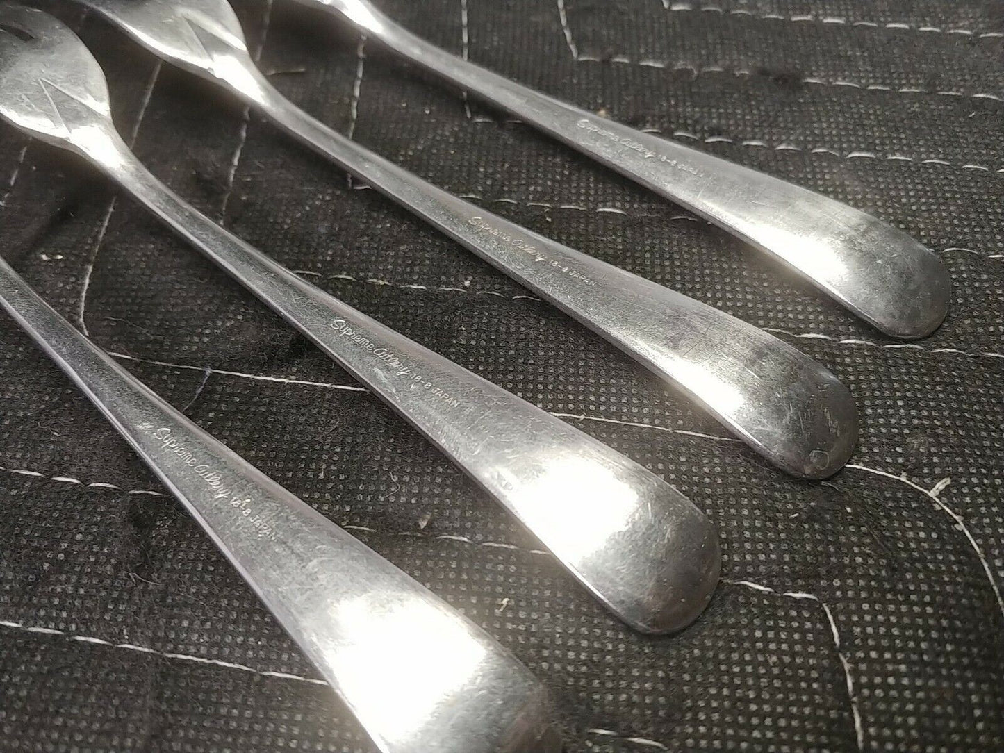 17 PIECES Supreme Cutlery / TOWLE 18/8 Stainless Flatware  SUPREME CUTLERY