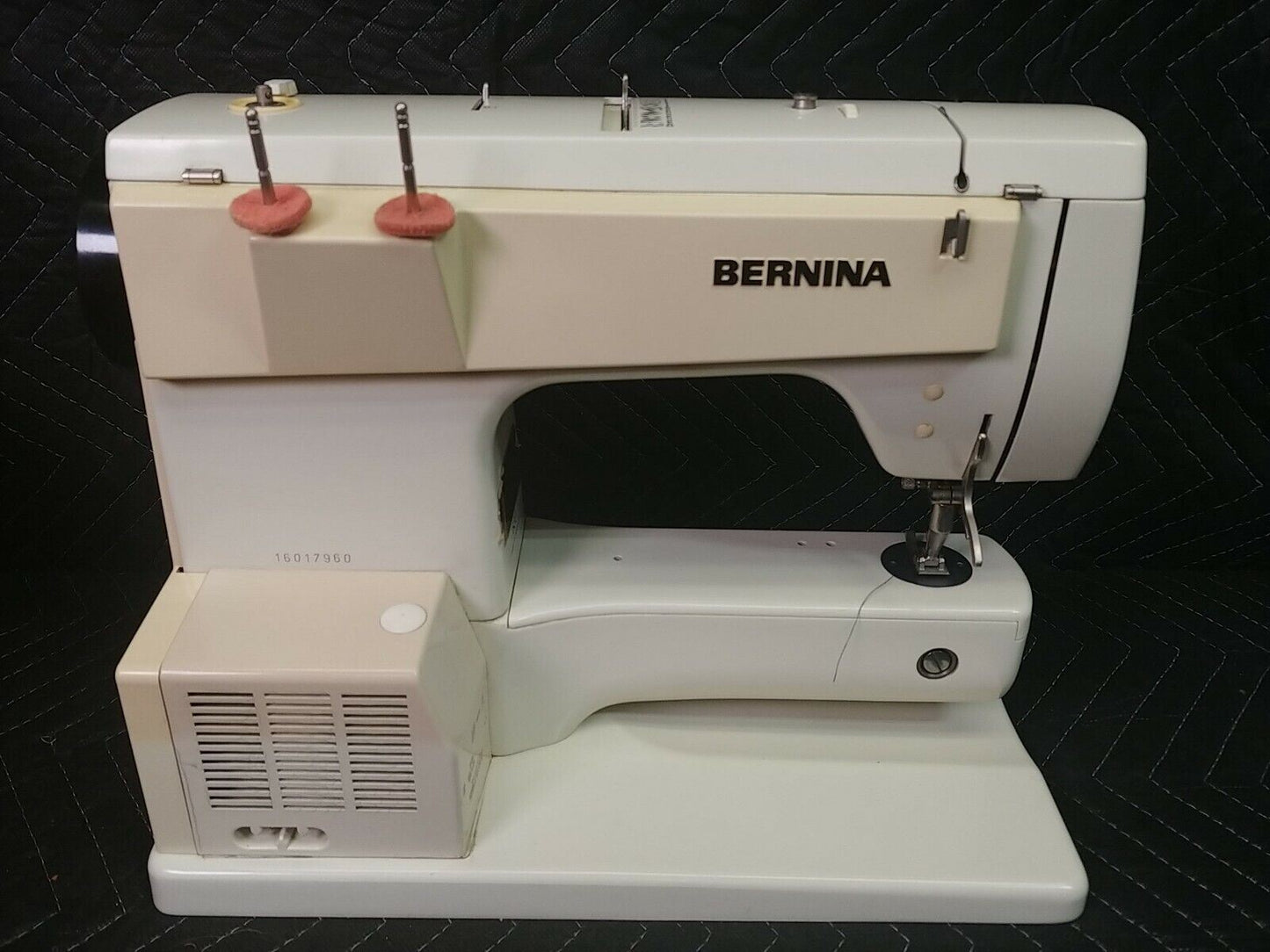 Bernina 830 Record Sewing Machine - Serviced