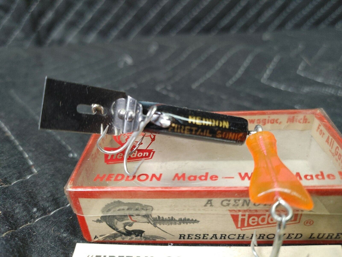 Vintage Heddon Firetail Sonic 395 B in Box w/ insert - Black