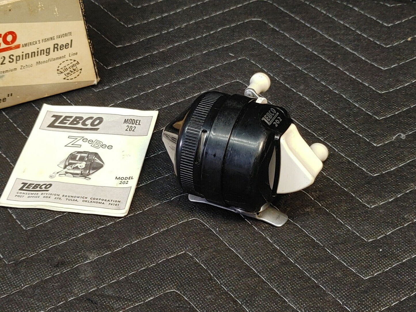 Vintage Zebco 202- Spinning Reel head with Box and Instructions ZeeBee