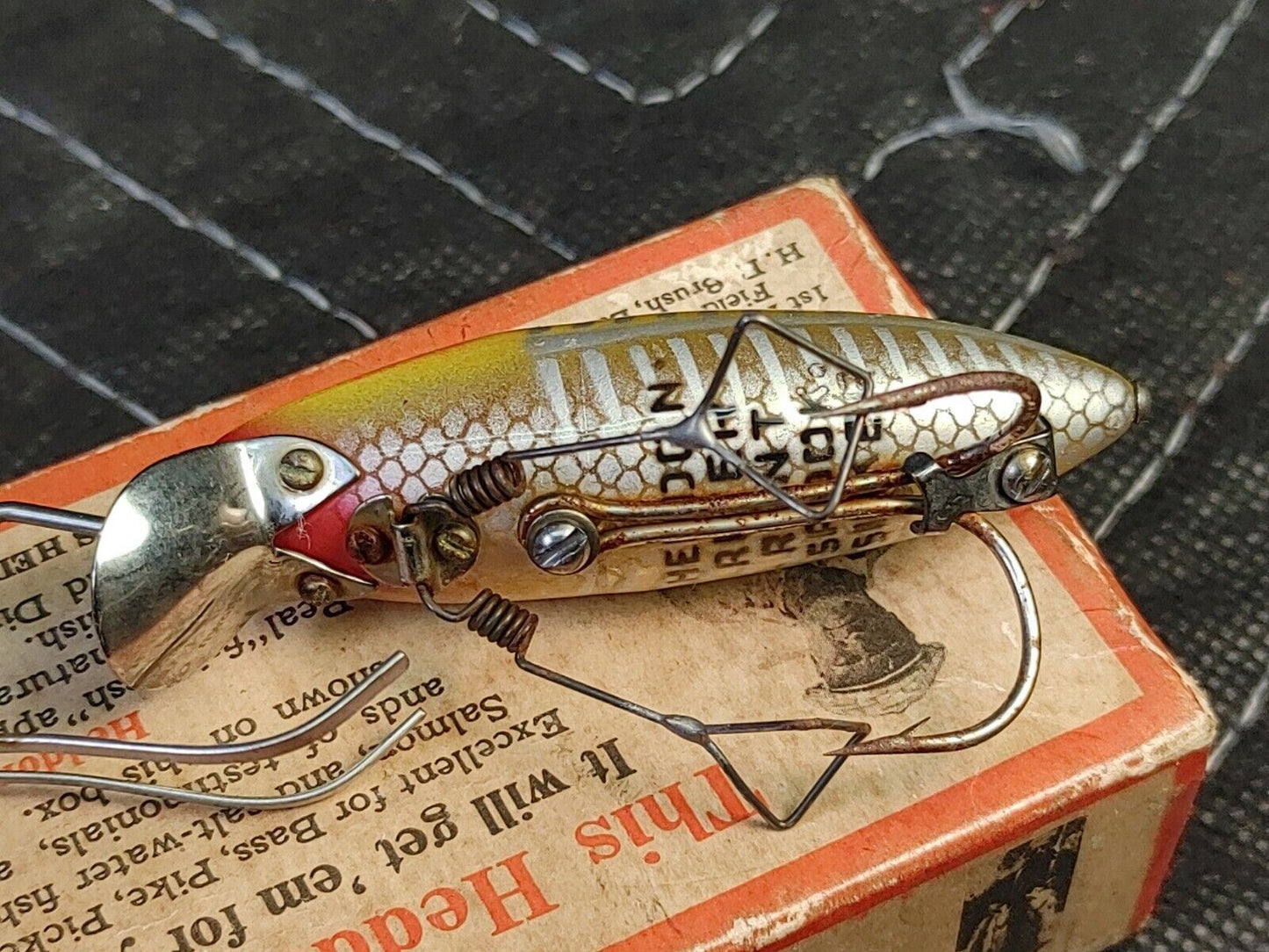 Heddon Yellow Shore River Runt No Snag w/ Original Box & Paper