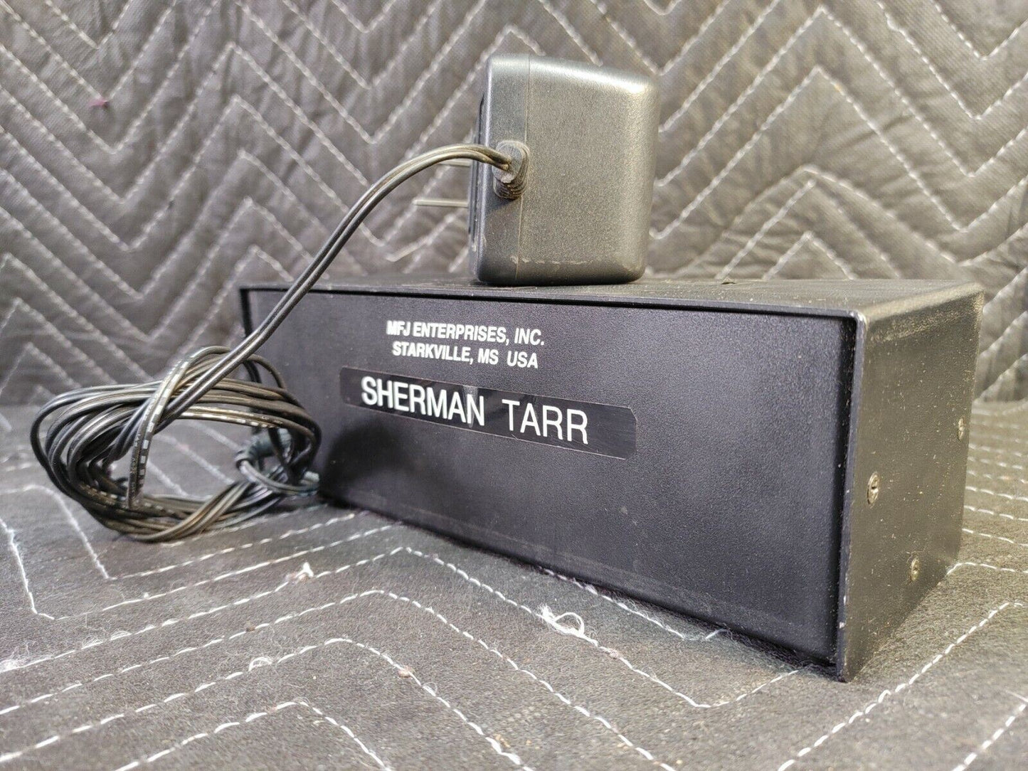 MFJ 5004 Professional Function Generator w/ 12V Power Adapter