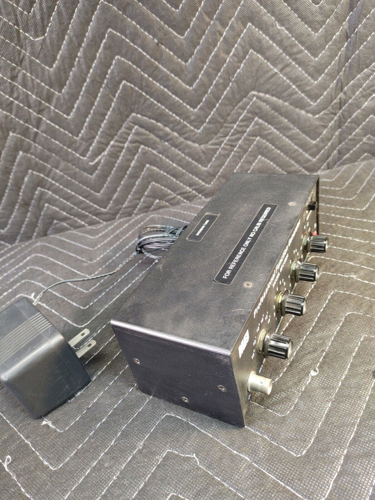 MFJ 5004 Professional Function Generator w/ 12V Power Adapter