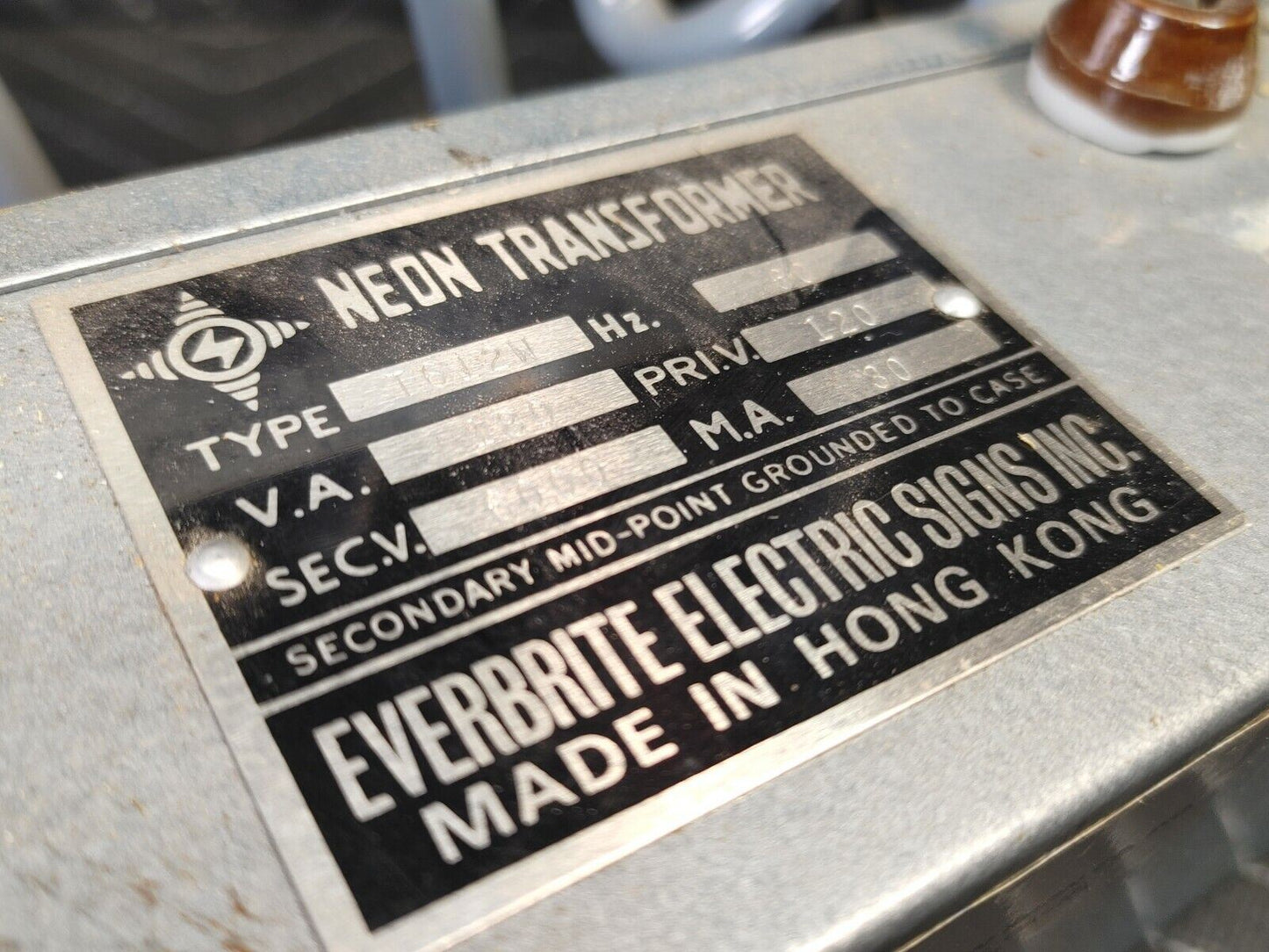 1977 SCHLITZ BEER NEON SIGN - Vintage & Awesome