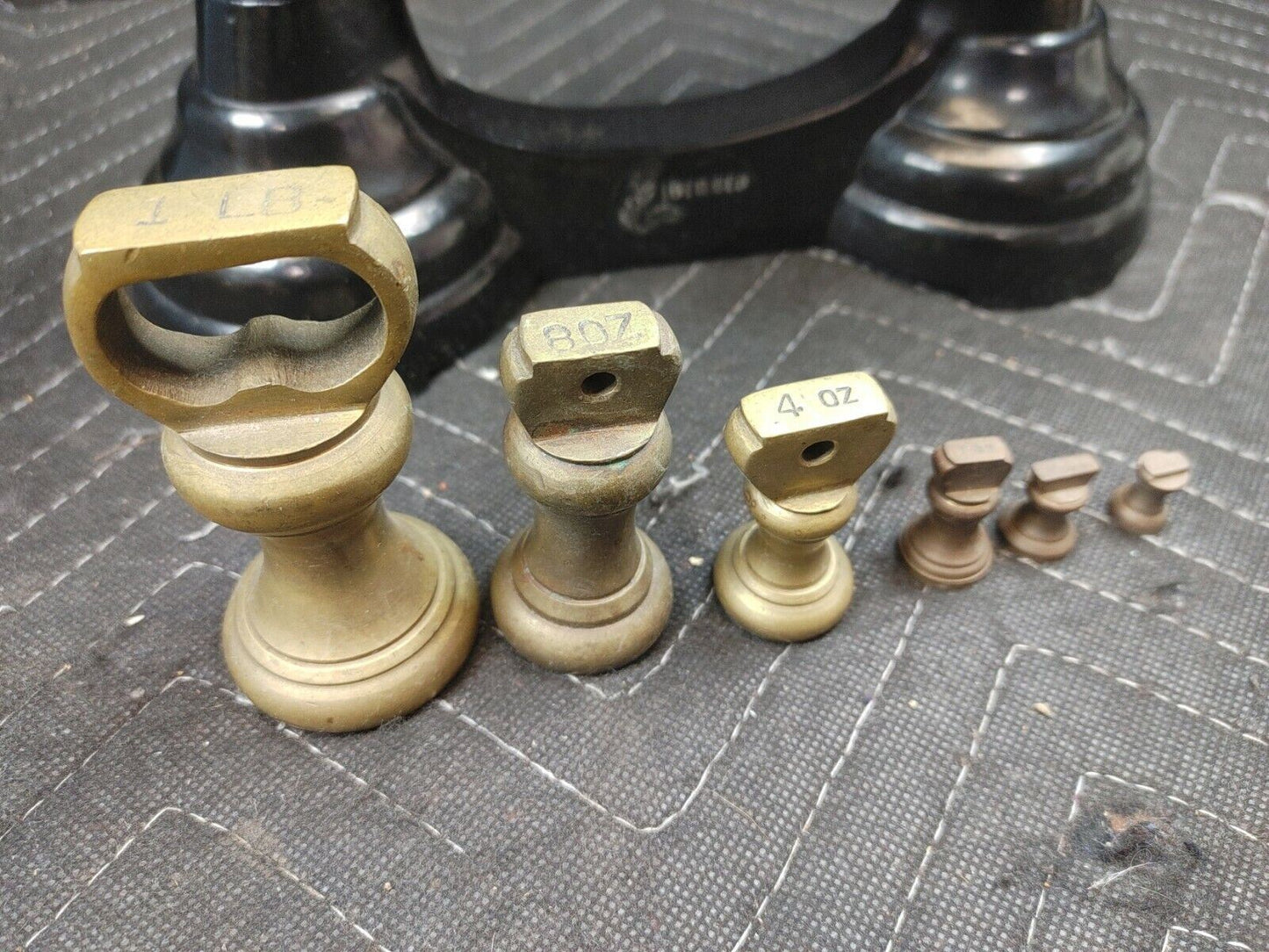 Vintage LIBRASCO Cast Iron & Brass Apothecary Scale w/7 Brass Weights