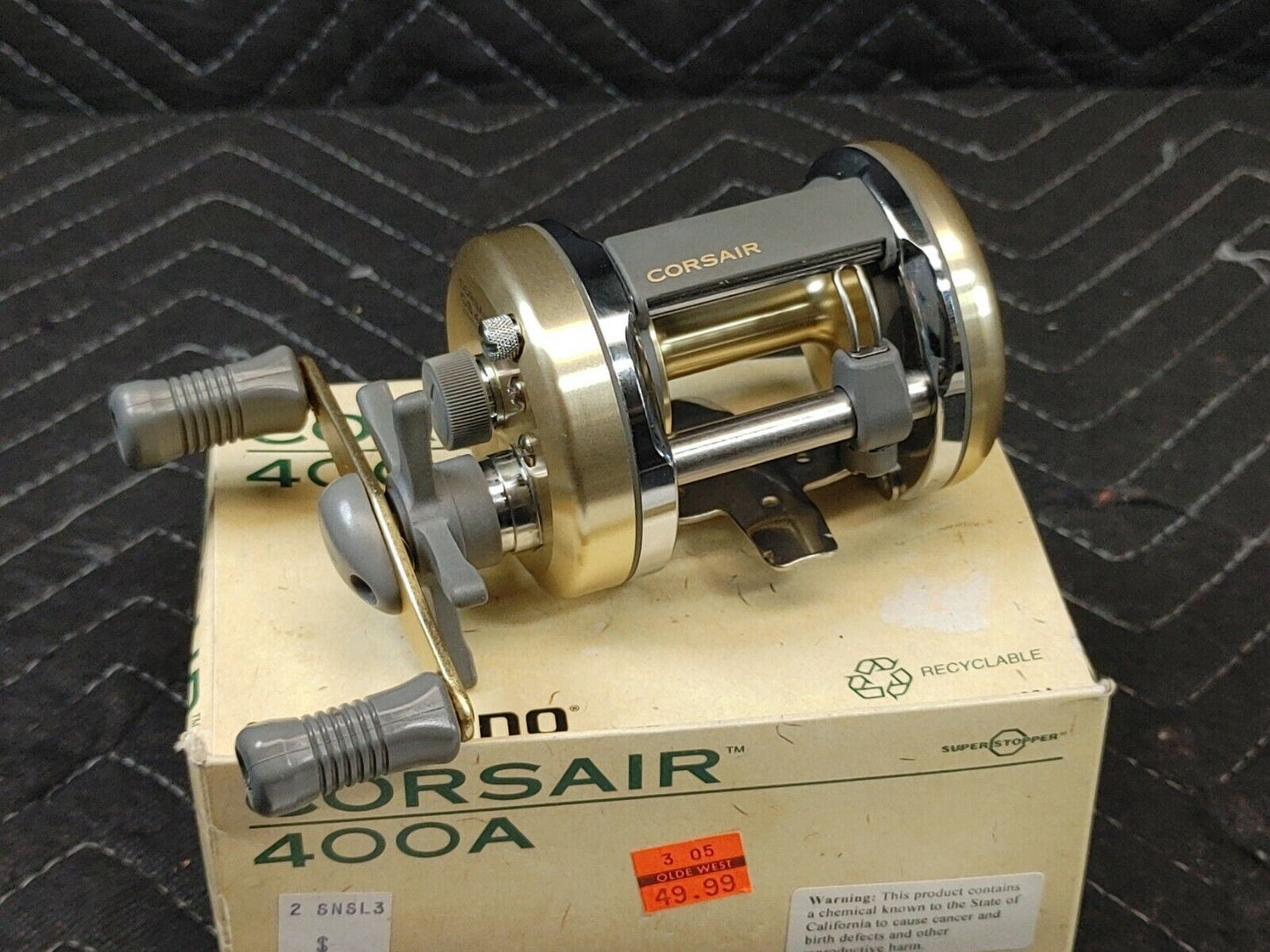 NOS - Shimano Corsair CS 400A Level wind Baitcasting Reel - New & Unused
