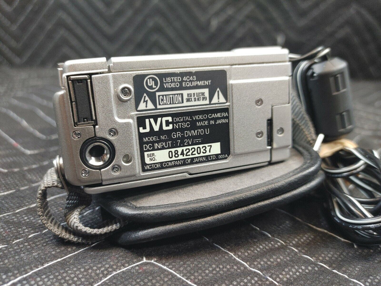 JVC GR-DVM70U MiniDV MINI-DV CAMCORDER