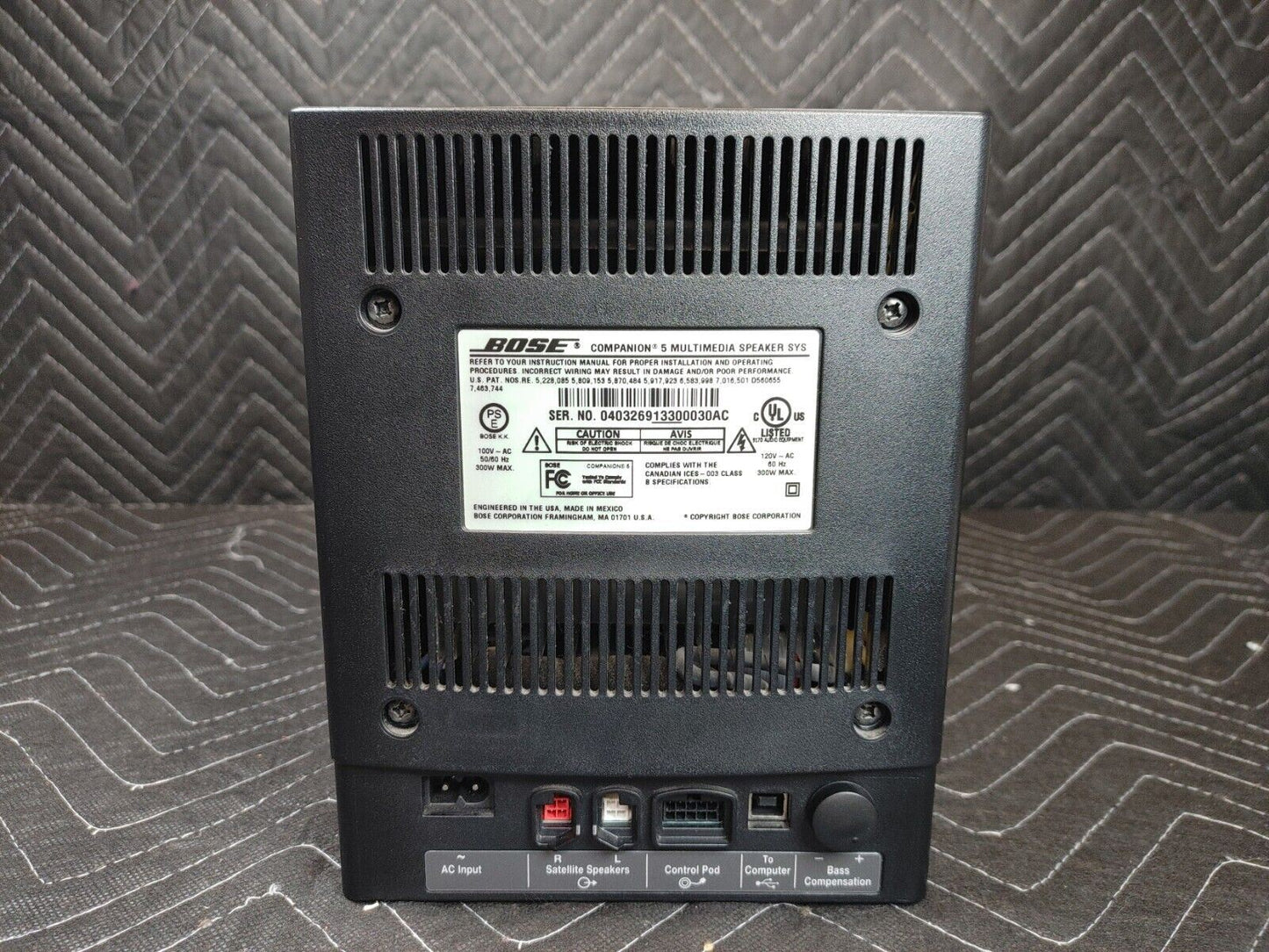 Bose Companion 5 Multimedia Speakers System- Subwoofer and Left Right Speakers