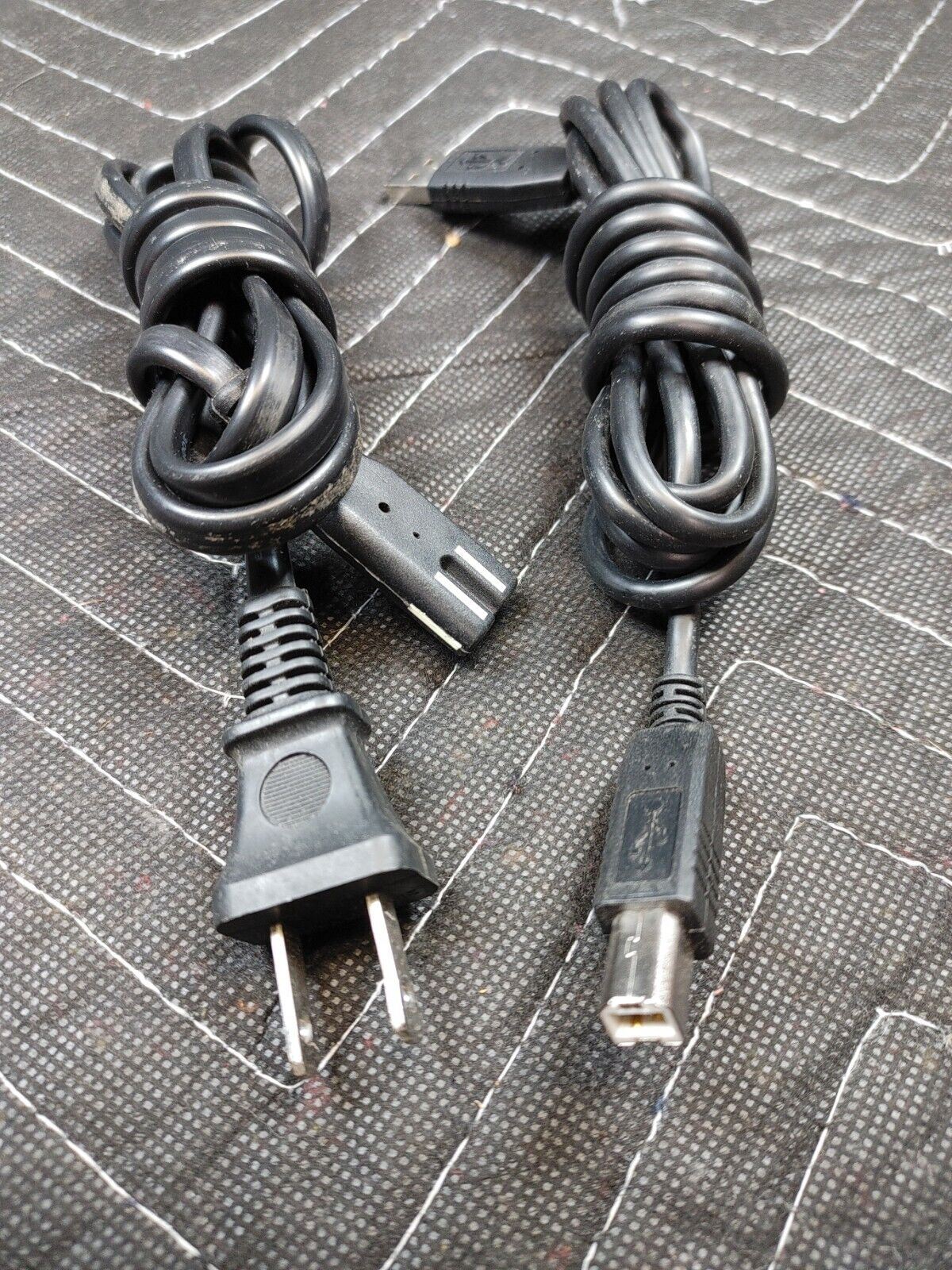 Bose Companion 5 Multimedia Speakers System- Subwoofer and Left Right Speakers