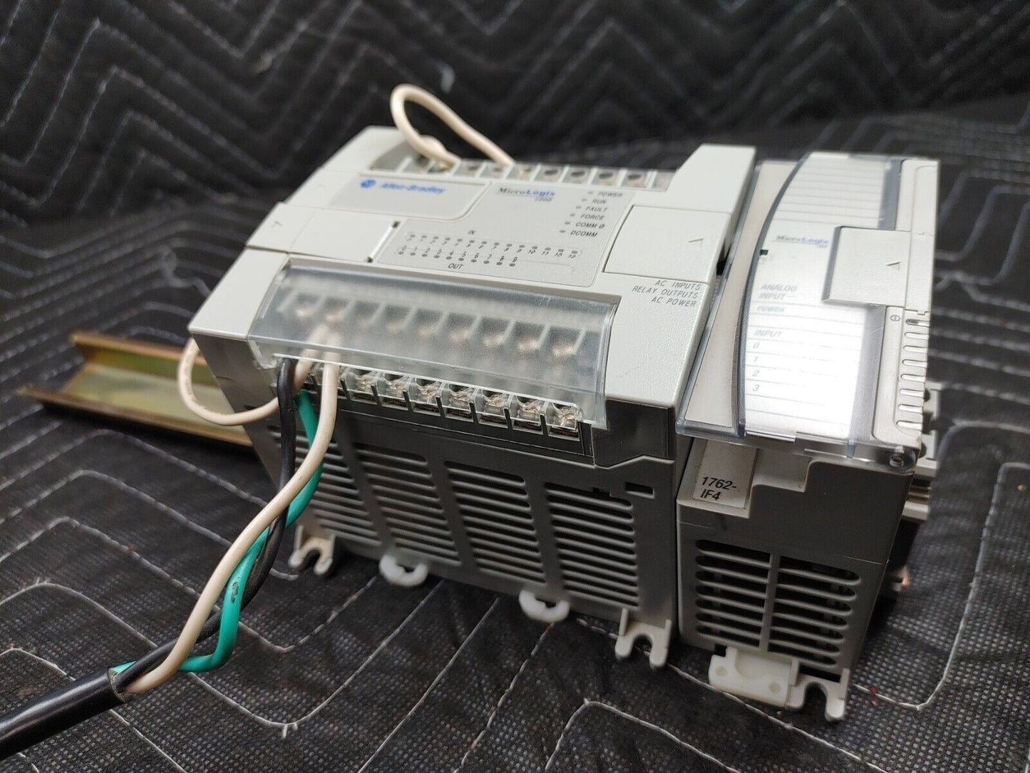 AB Micrologix 1200 1762-L24BXB PLC & 1762-IF4 REV A 4 CH Analog Input Module