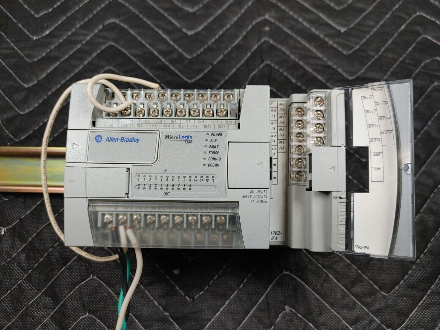 AB Micrologix 1200 1762-L24BXB PLC & 1762-IF4 REV A 4 CH Analog Input Module