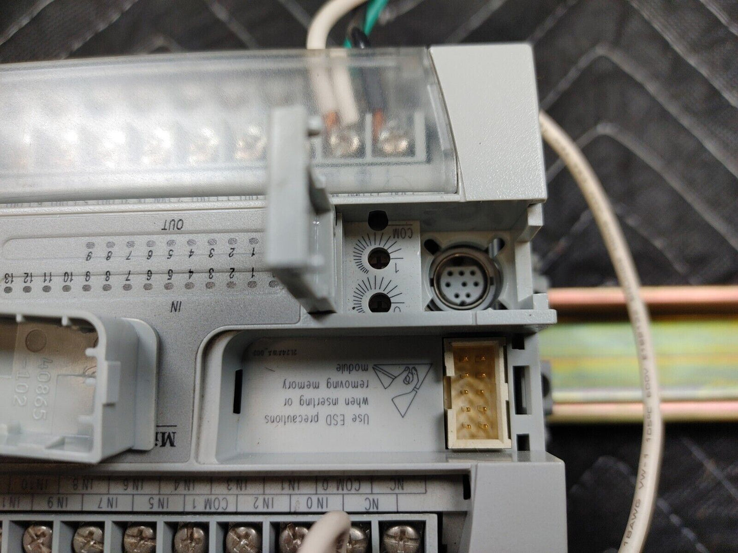 AB Micrologix 1200 1762-L24BXB PLC & 1762-IF4 REV A 4 CH Analog Input Module