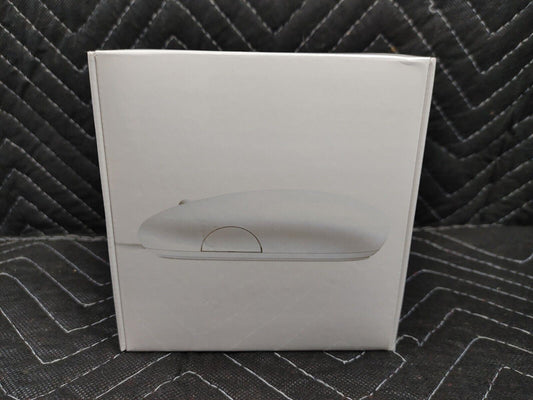 NEW Apple Mighty Mouse A1152 USB Wired Optical Mouse MB112LL/B SEALED