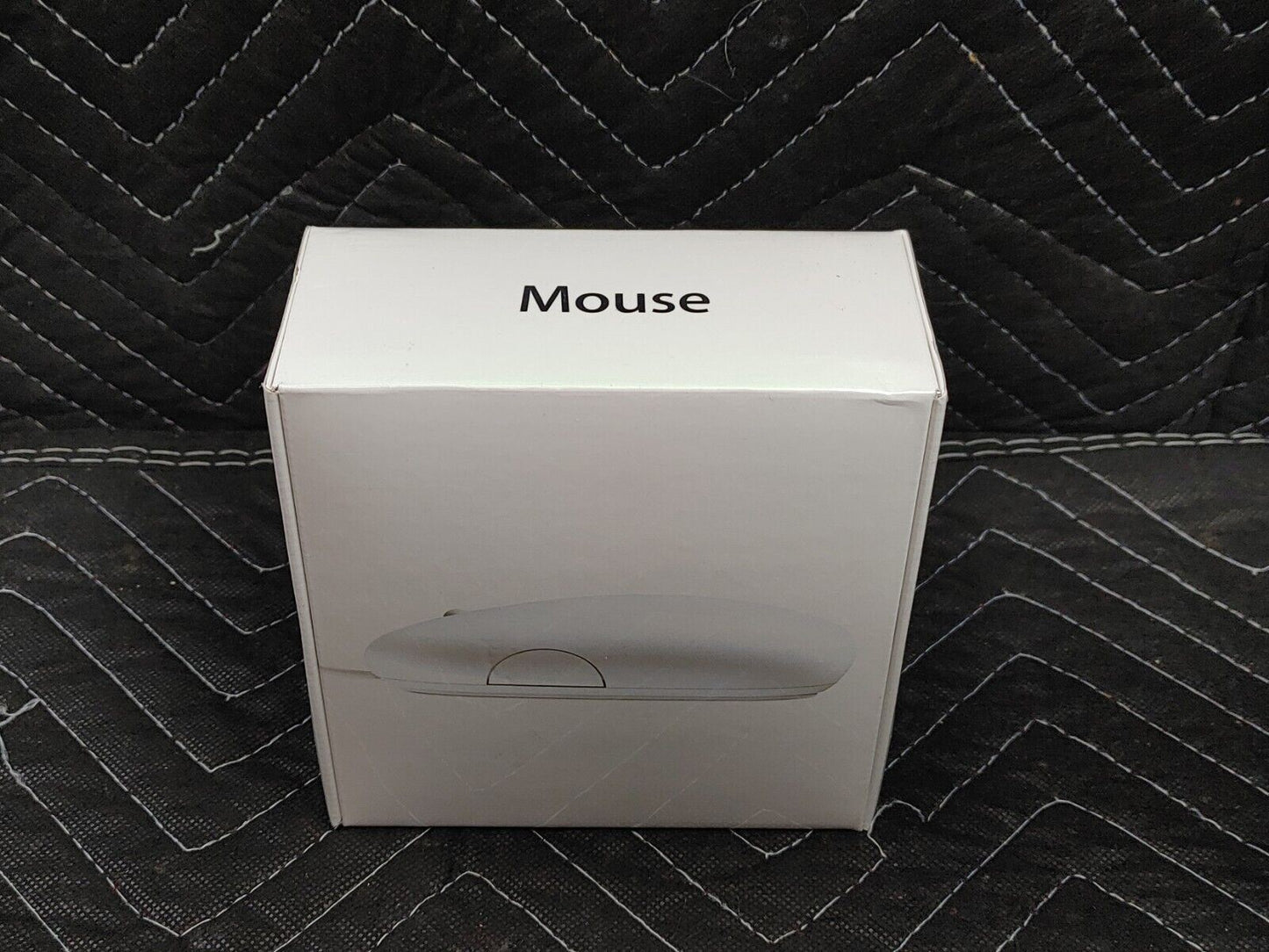 NEW Apple Mighty Mouse A1152 USB Wired Optical Mouse MB112LL/B SEALED