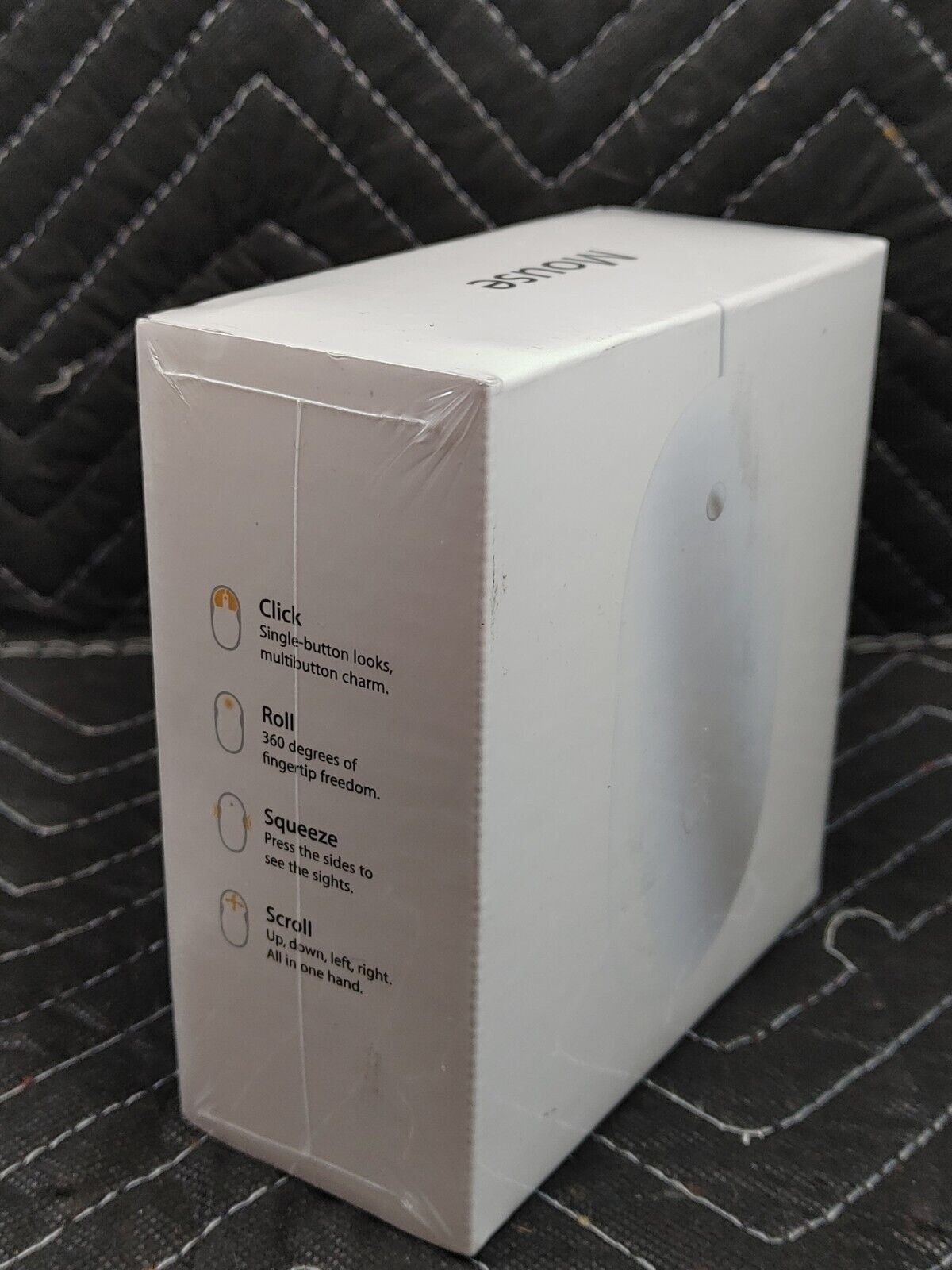 NEW Apple Mighty Mouse A1152 USB Wired Optical Mouse MB112LL/B SEALED