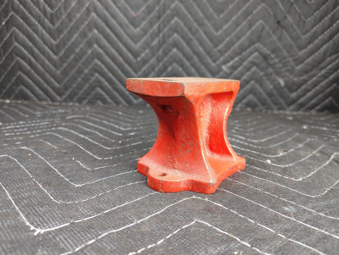 Vintage Iron JSB JAPAN Clock Watch Jewelry Small Miniature Anvil 1709-2