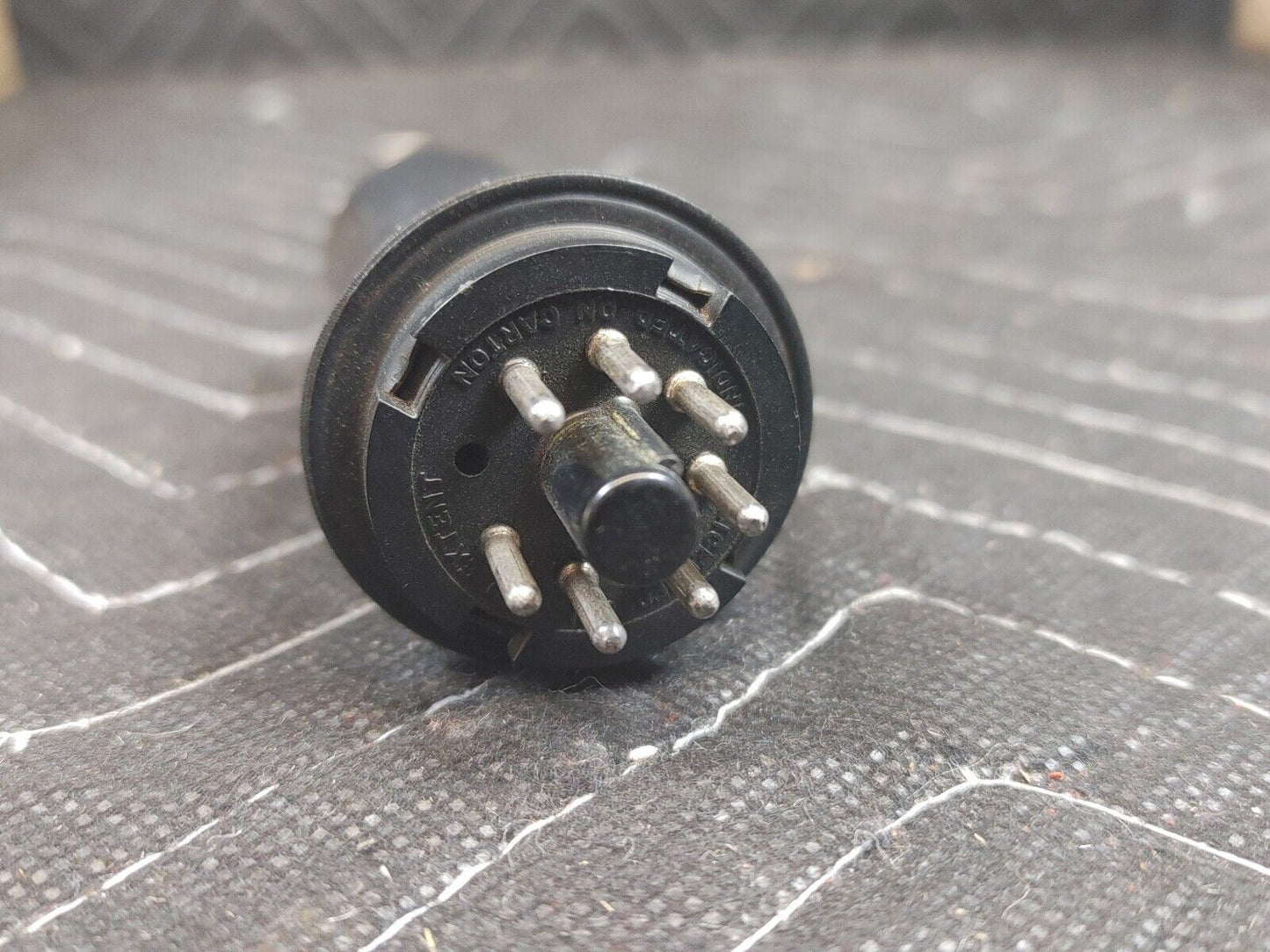 RCA 1614  VACUUM TUBE