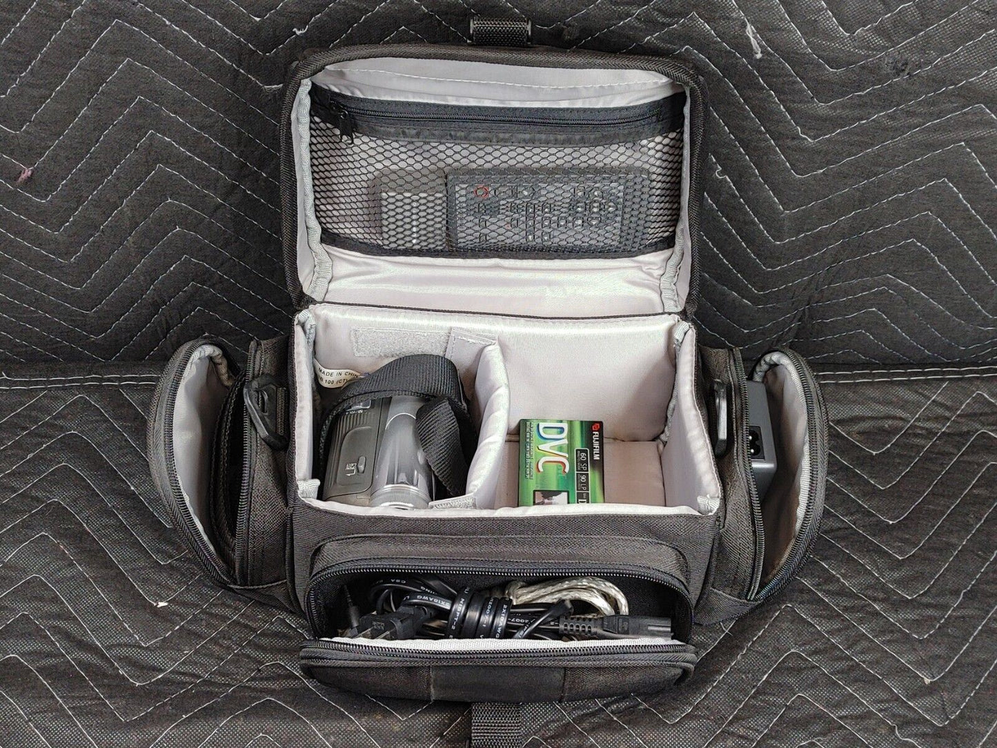 Panasonic PV-GS35 MiniDV Camcorder w/ Remote, Case, Charger & Cords - TESTED