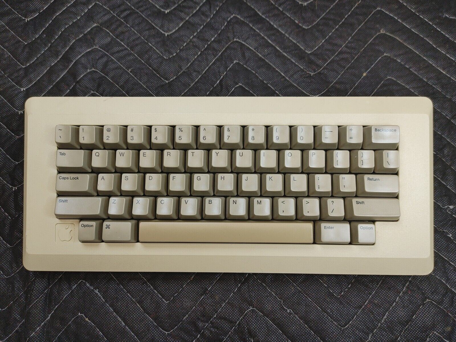Vintage Apple Macintosh Mechanical Keyboard M0110 – ineedths
