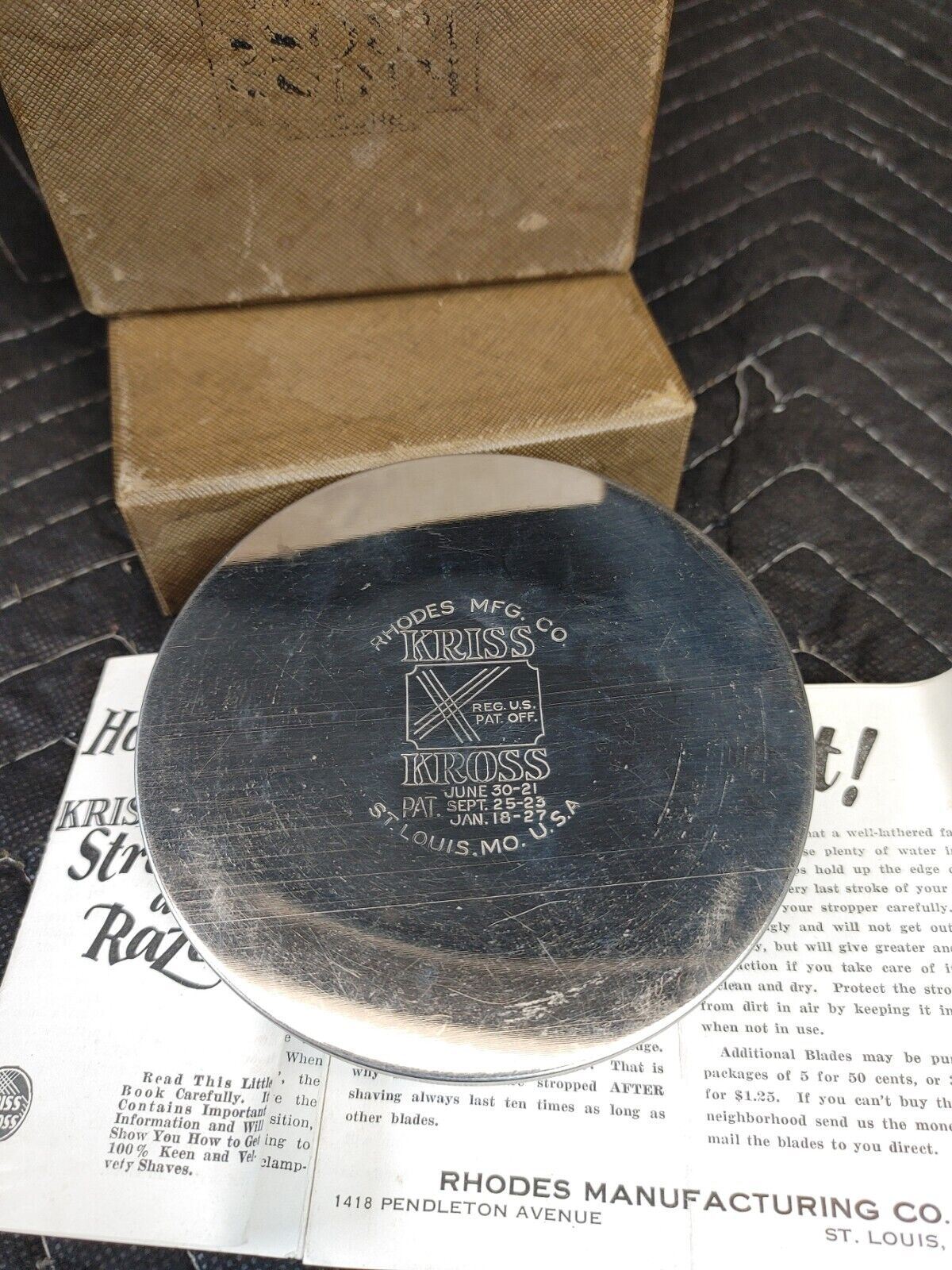 vtg Kriss Kross Razor Blade Sharpener Stropper w/ Box and Instructions