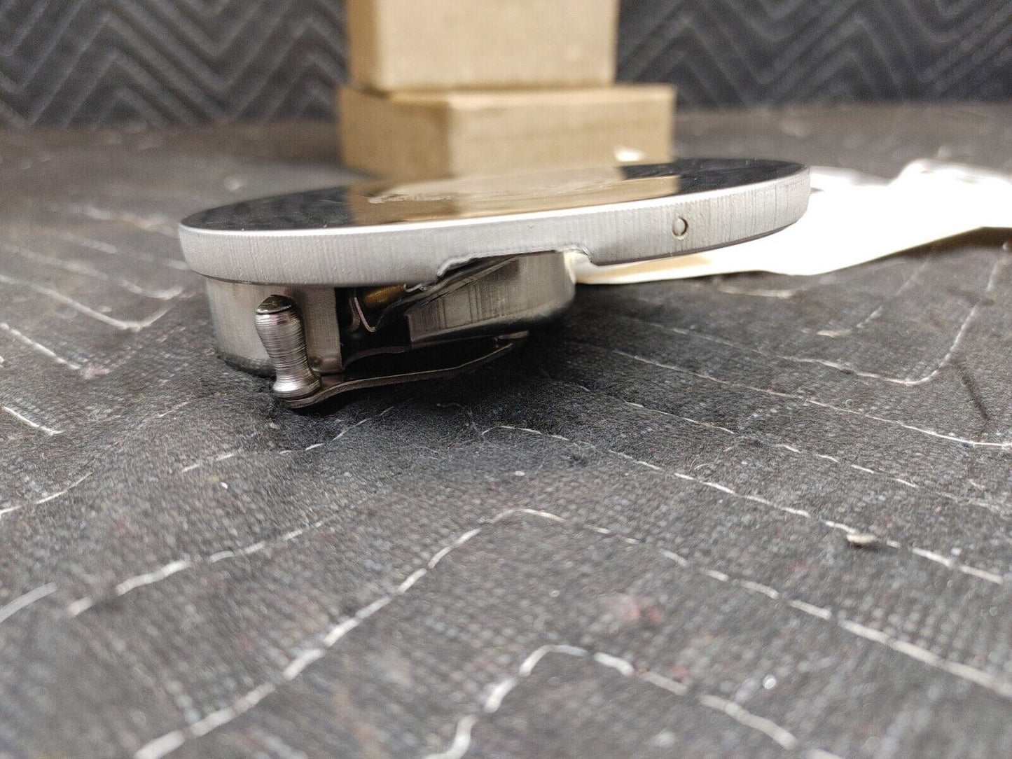 vtg Kriss Kross Razor Blade Sharpener Stropper w/ Box and Instructions