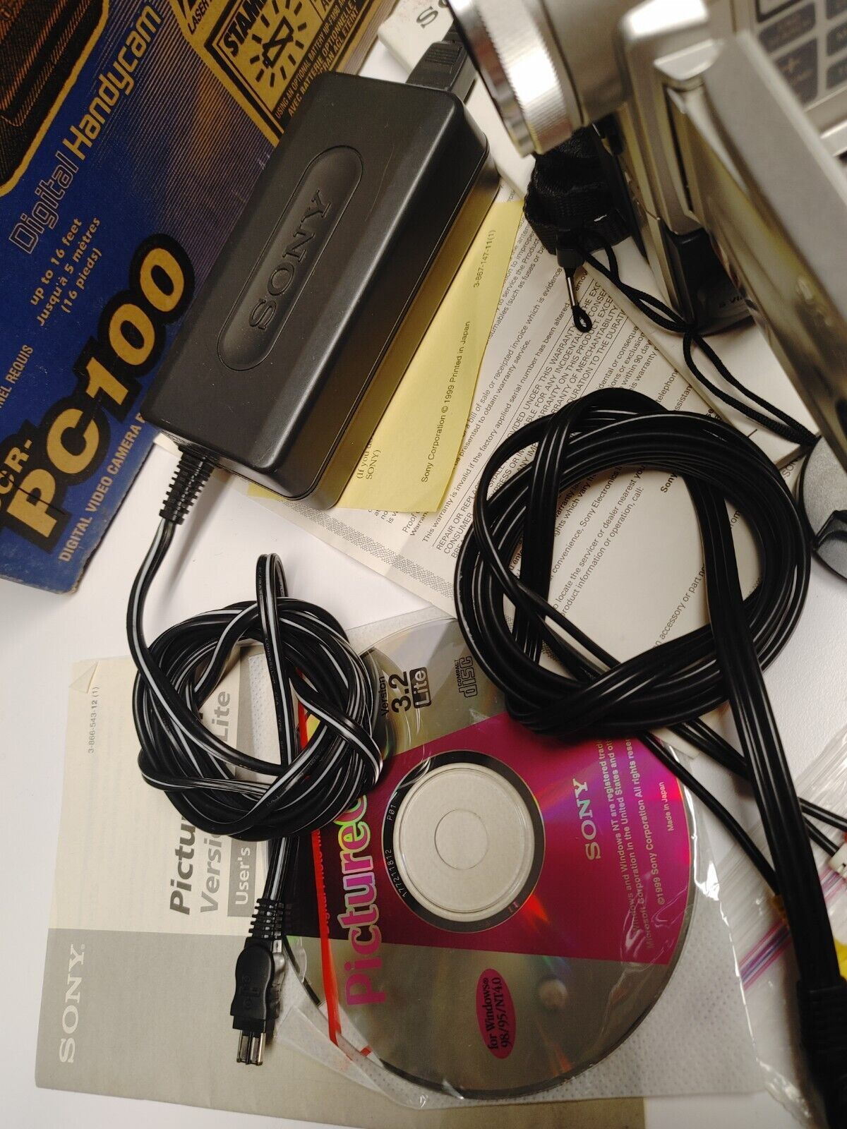 Sony Handycam DCR-PC100 Mini DV MiniDV Camcorder VCR Watch Play Video Transfer
