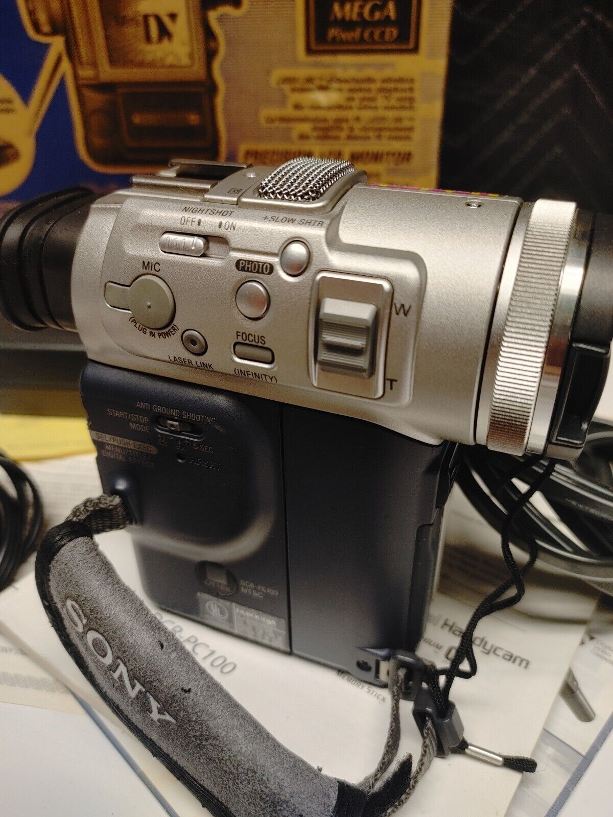 Sony Handycam DCR-PC100 Mini DV MiniDV Camcorder VCR Watch Play Video Transfer