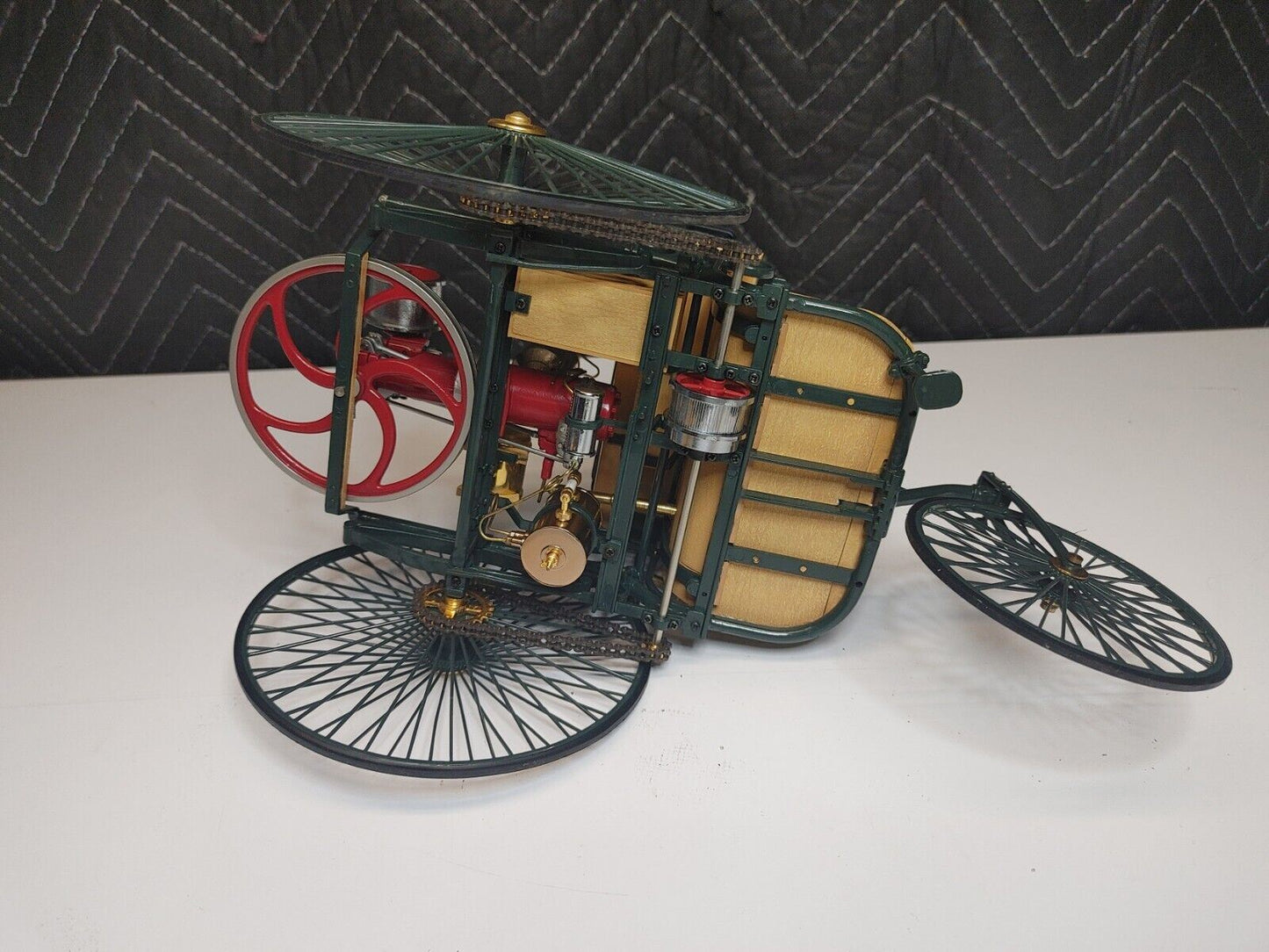 Presicion Model Franklin Mint 1886 Pantent Benz Motorwagon 1:8 Scale