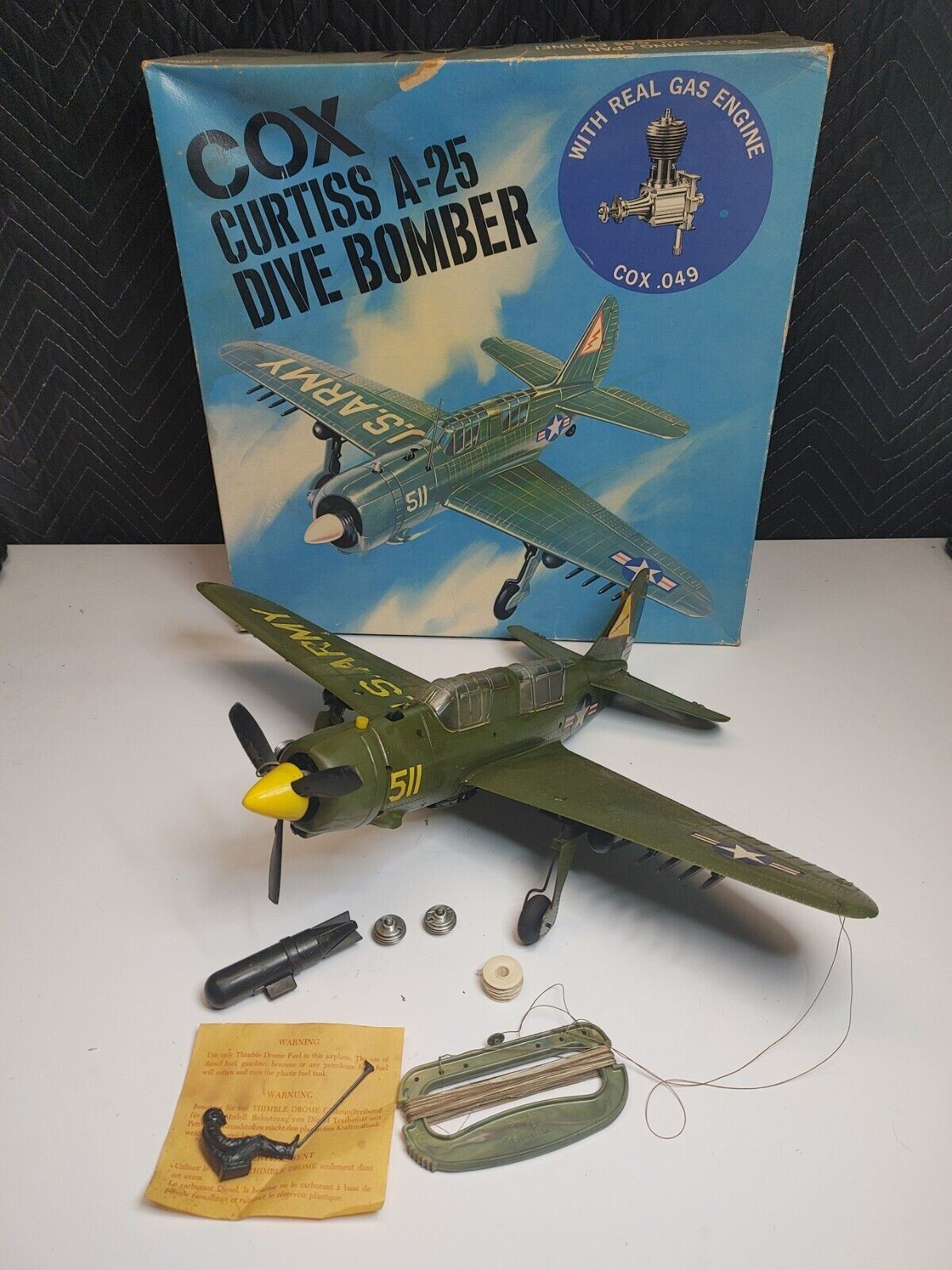 COX CURTISS A-25 DIVE BOMBER - .049 POWERED - WWII COMBAT VETERAN