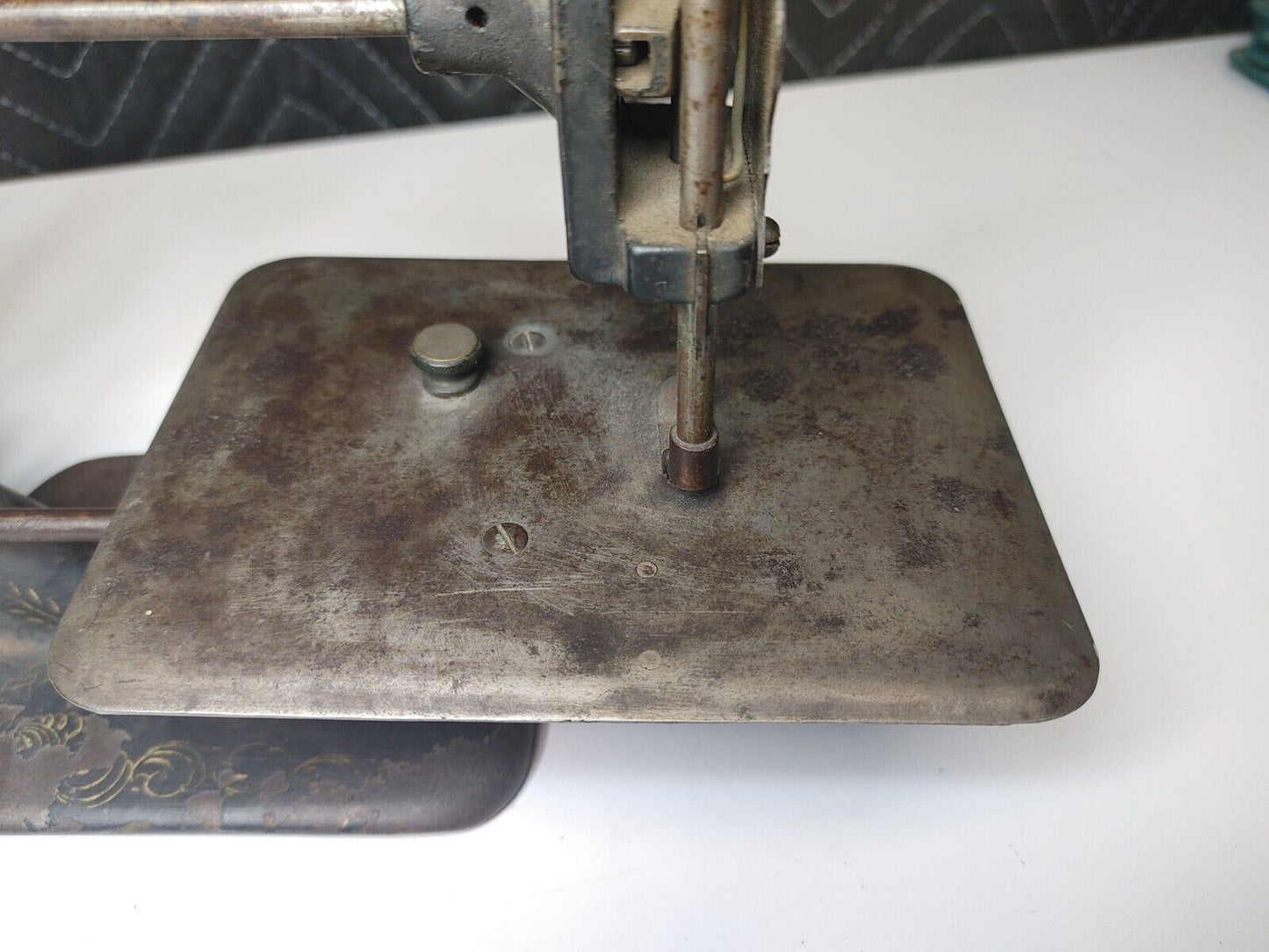 1870-80 Johnson Clark Gold Medal Octagonal Antique Cast Iron Sewing Machine RARE