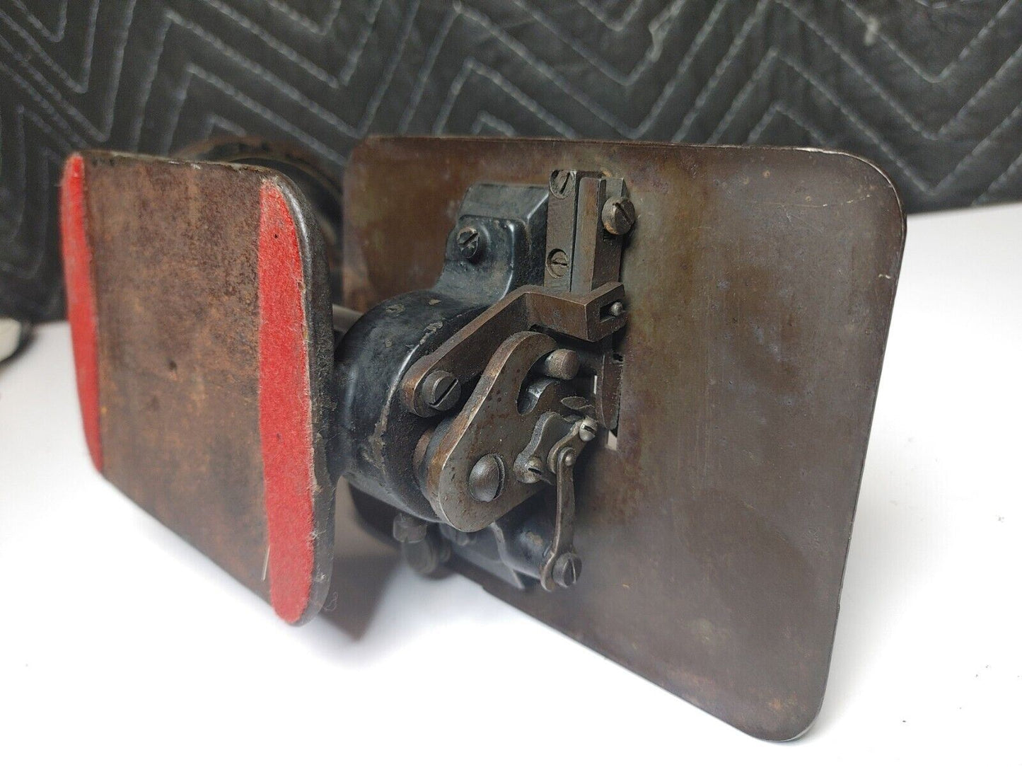 1870-80 Johnson Clark Gold Medal Octagonal Antique Cast Iron Sewing Machine RARE