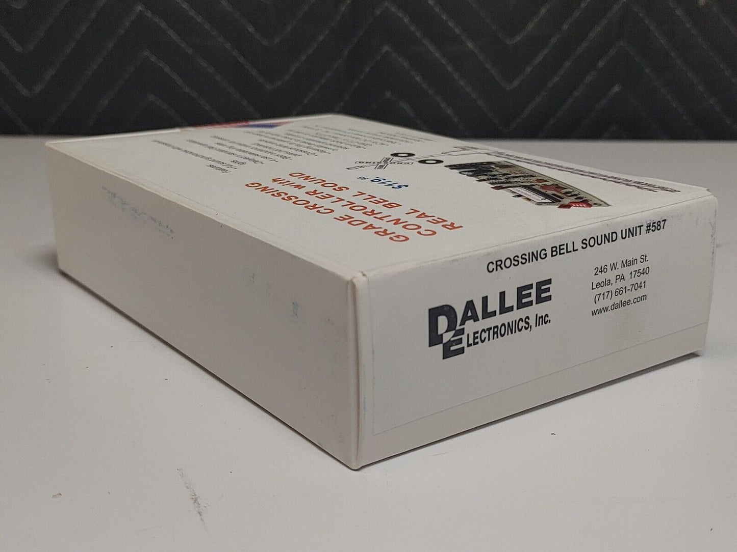 NOS DALLEE ELECTRONICS GRADE CROSSING CONTROLLER WITH REAL BELL SOUND ITEM #587