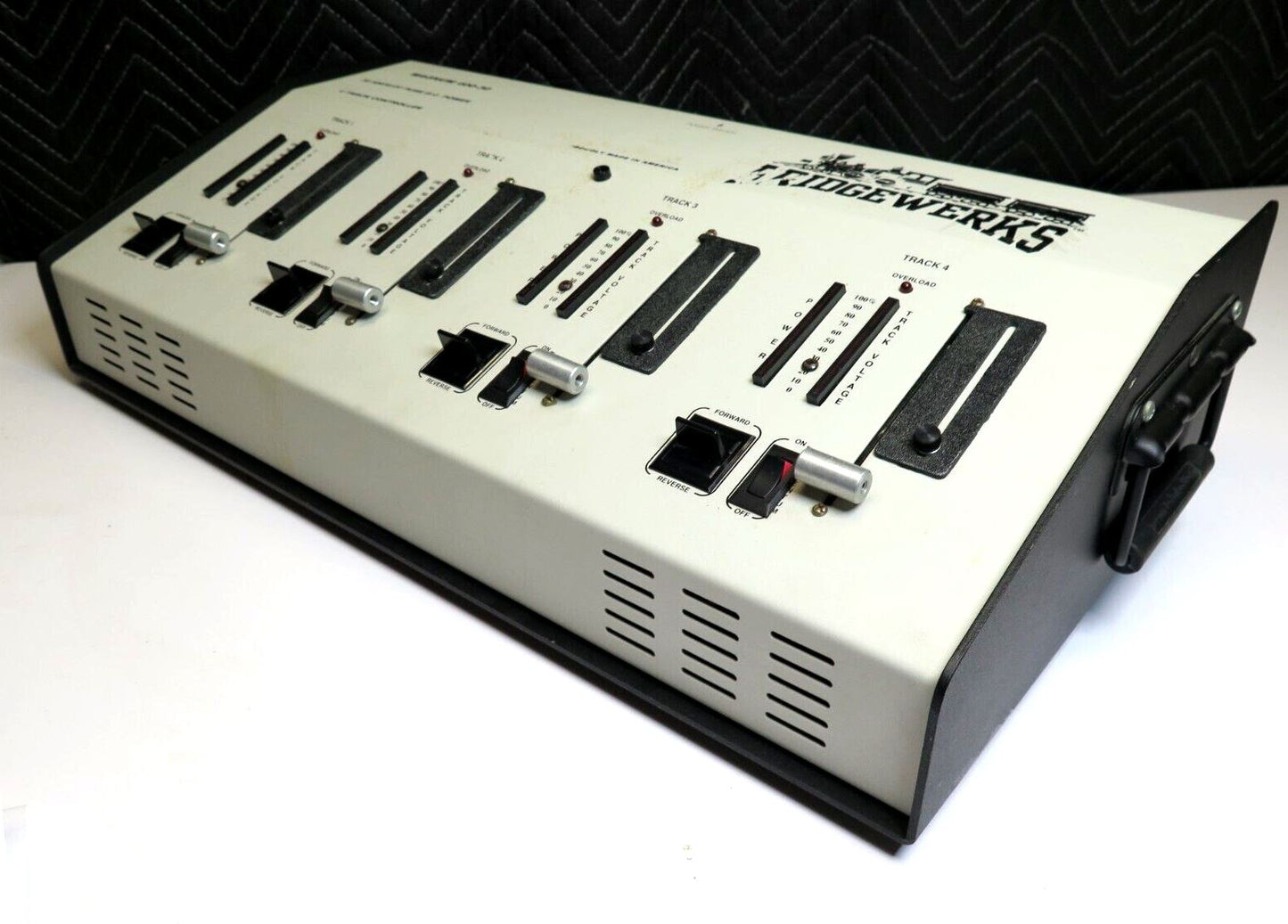 Bridgewerks Magnum 400-30 Amps, 4 track controller Transformer - New Slide Pots