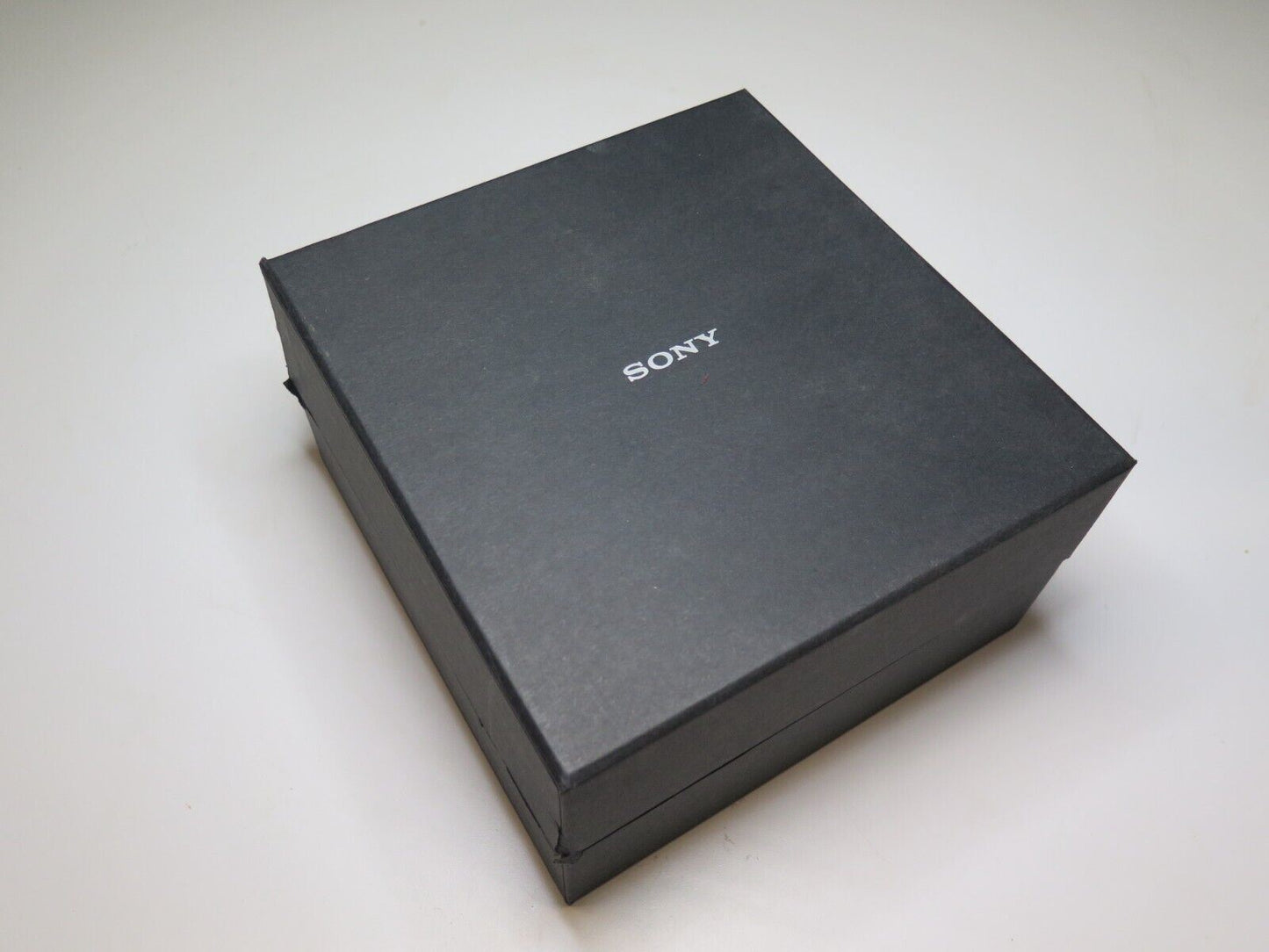 SONY MDR-Z7M2 Stereo Headphones - Excellent Condition w/ Cable & Papers