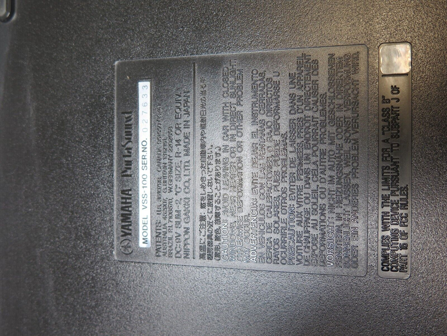 Yamaha PortaSound VSS-100 Keyboard with Digital Voice Sampler