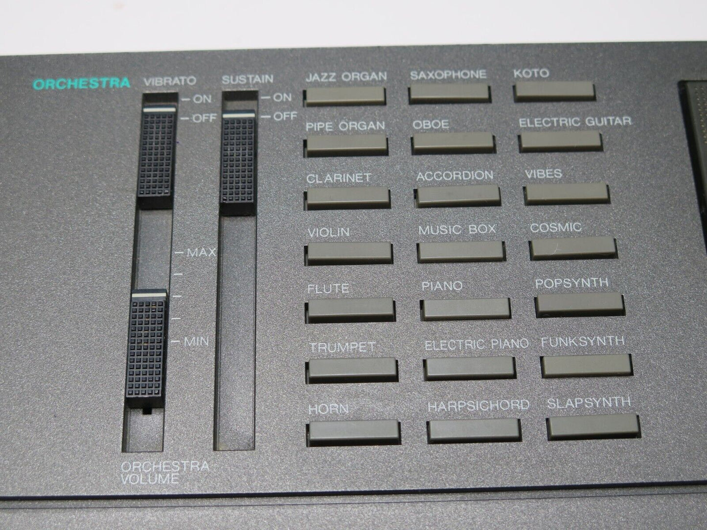 Yamaha PortaSound VSS-100 Keyboard with Digital Voice Sampler