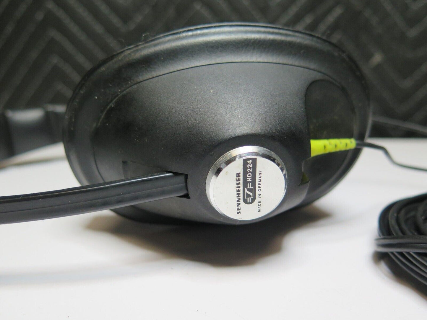 Vintage Sennheiser HD 224 Black Wired HiFi Monitor Stereo LII Studio Headphones